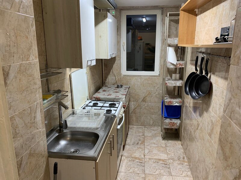 Drumul Taberei, metrou V. Ialomitei,